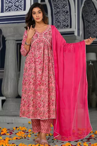 Women Floral Printed Pleated Pure Cotton Kurta with Trousers & With Dupatta