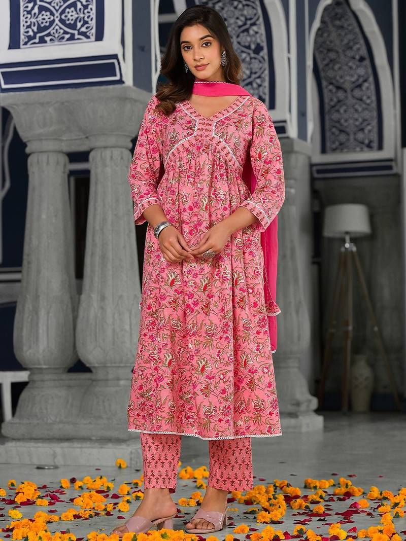 Women Floral Printed Pleated Pure Cotton Kurta with Trousers & With Dupatta