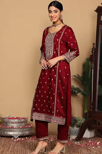 Women Ethnic Motifs Embroidered Regular Kurta with Trousers & With Dupatta