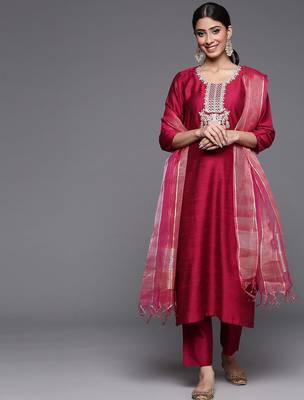 Floral Yoke Design Thread Work Straight Kurta & Trousers With Dupatta 1