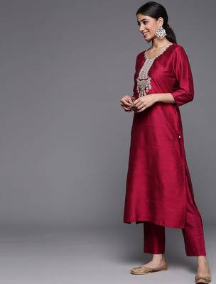 Floral Yoke Design Thread Work Straight Kurta & Trousers With Dupatta 5