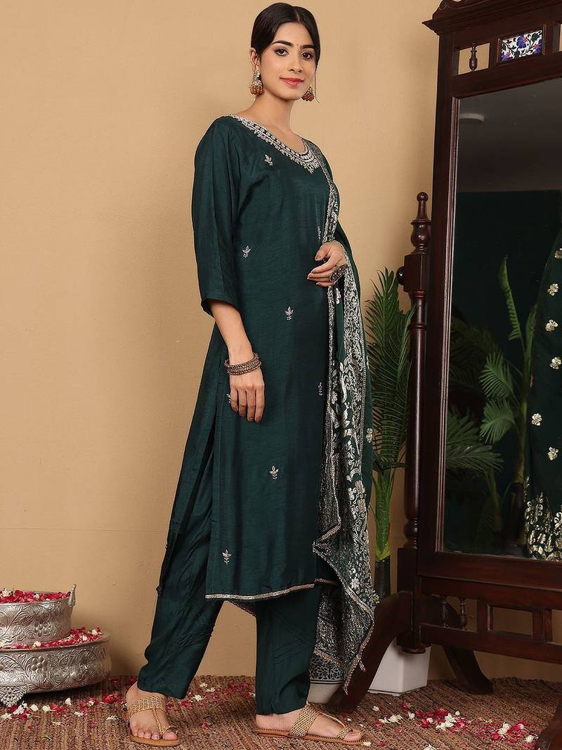 Green Embroidered Beads & Stones Pure Silk Straight Kurta with Trousers & Dupatta