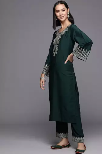 Floral Embroidered Sequinned Flared Sleeves Straight Kurta With Trousers & Dupatta