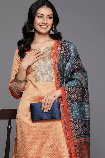 Jacquard Zari Kurta with Trousers & With Dupatta