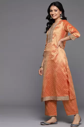 Jacquard Zari Kurta with Trousers & With Dupatta