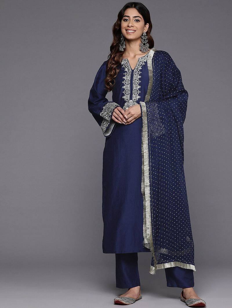 Ethnic Motifs Embroidered Regular Kurta with Trousers & With Dupatta