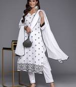 Floral Embroidered Thread Work Pure Cotton Kurta with Trousers & Dupatta