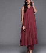 Pleated Silk Crepe Kurta with Trousers