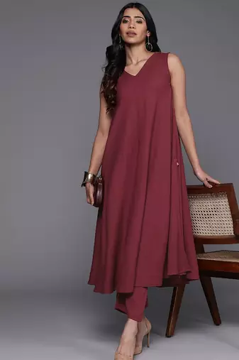 Pleated Silk Crepe Kurta with Trousers