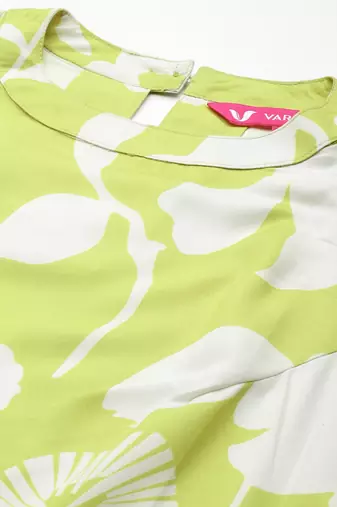 Women Floral Printed Regular Kurta with Trousers