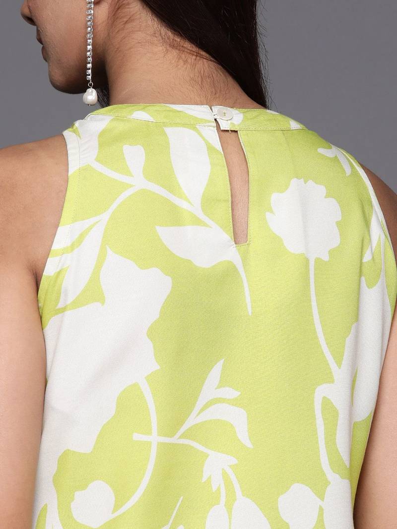 Women Floral Printed Regular Kurta with Trousers