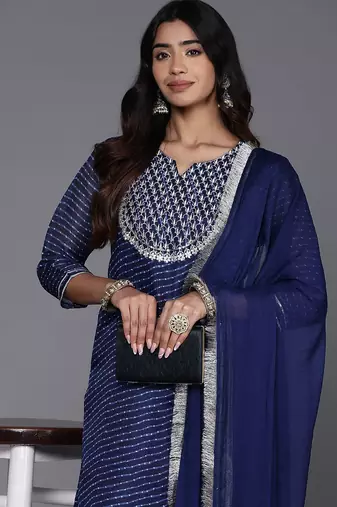 Women Yoke Design Regular Kurta with Trousers & With Dupatta