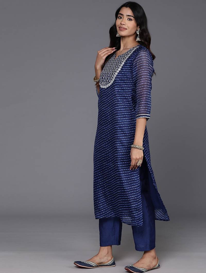 Women Yoke Design Regular Kurta with Trousers & With Dupatta