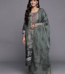 Women Floral Print Regular Thread Work Kurta with Trousers & Dupatta
