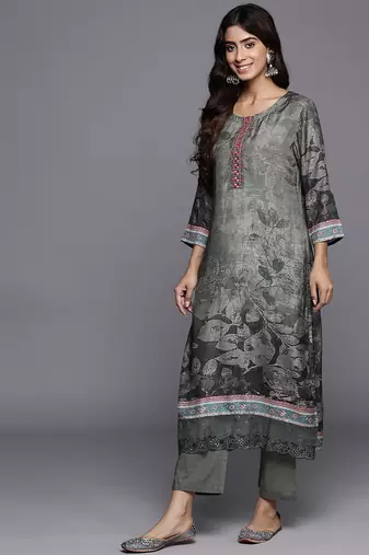 Women Floral Print Regular Thread Work Kurta with Trousers & Dupatta