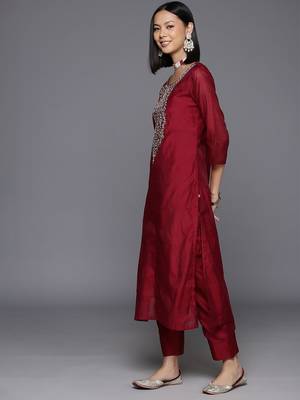 Women Floral Yoke Design Sequinned Chanderi Silk Kurta with Trousers & Dupatta 6