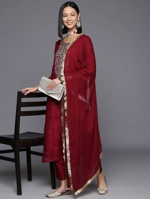 Women Floral Yoke Design Sequinned Chanderi Silk Kurta with Trousers & Dupatta 8