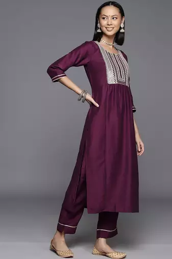 Women Yoke Design Regular Sequinned Kurta with Trousers & Dupatta