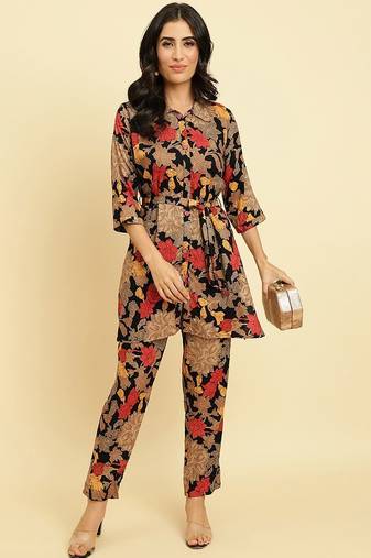 Shirt Collar Floral Printed Tie-Ups Regular Kurta with Trousers