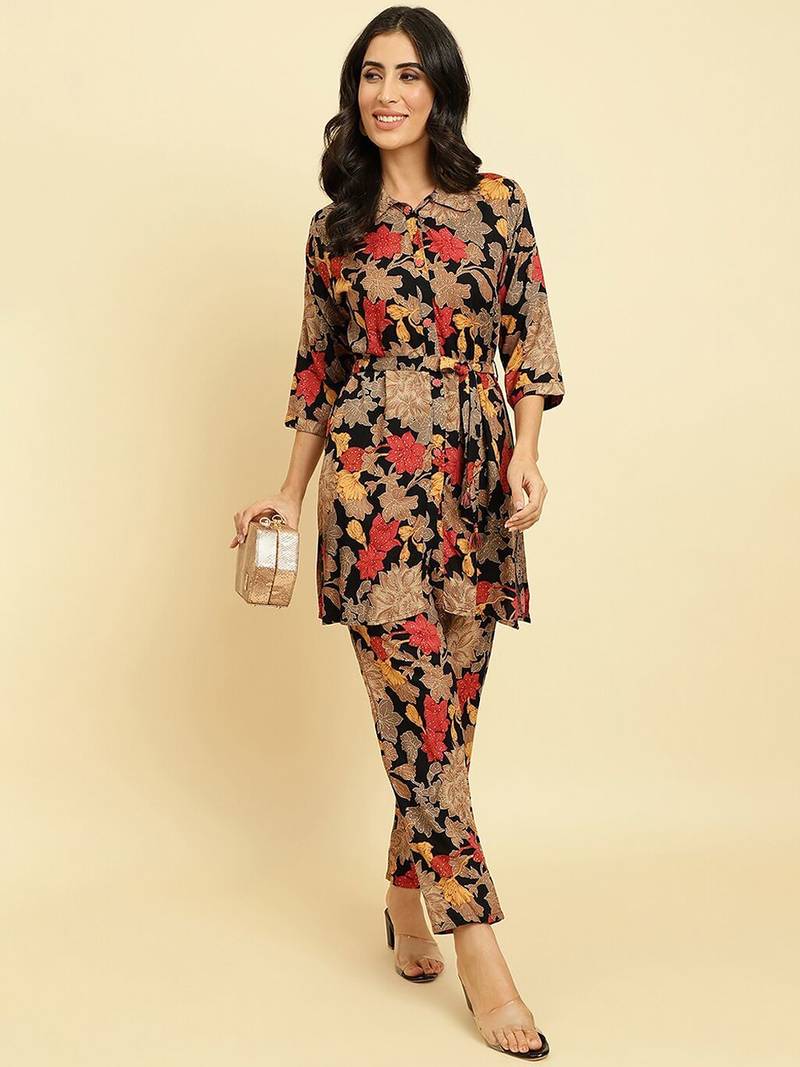 Shirt Collar Floral Printed Tie-Ups Regular Kurta with Trousers