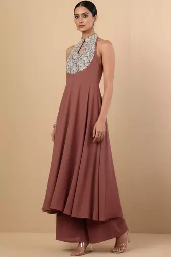 Women Ethnic Motifs Embroidered Regular Thread Work Silk Georgette Kurta with Trousers