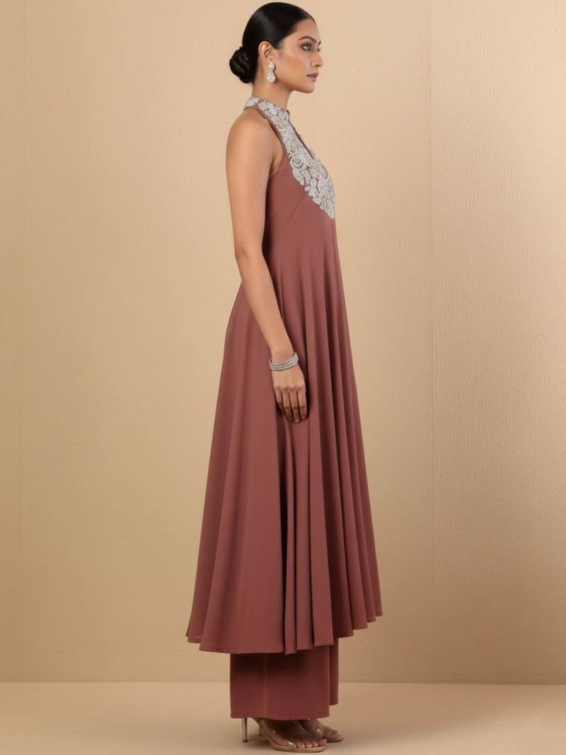 Women Ethnic Motifs Embroidered Regular Thread Work Silk Georgette Kurta with Trousers