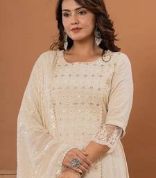 Floral Thread & Mirror Embroidered Panelled Anarkali Kurta With Trousers & Dupatta