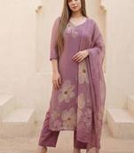 Women Floral Printed Regular Kurta with Trousers & With Dupatta