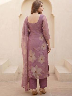 Women Floral Printed Regular Kurta with Trousers & With Dupatta 2