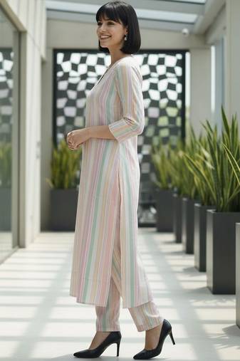 Women Striped Regular Kurta with Trousers