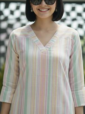 Women Striped Regular Kurta with Trousers 2