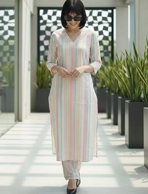Women Striped Regular Kurta with Trousers 3