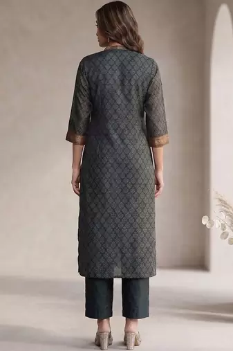 Women Ethnic Motifs Printed Regular Chanderi Silk Kurta with Trousers & With Dupatta