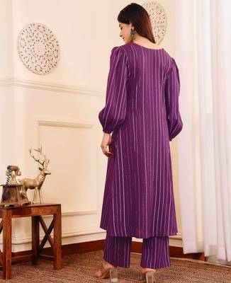 Striped V-Neck A-Line Kurta With Trousers 5