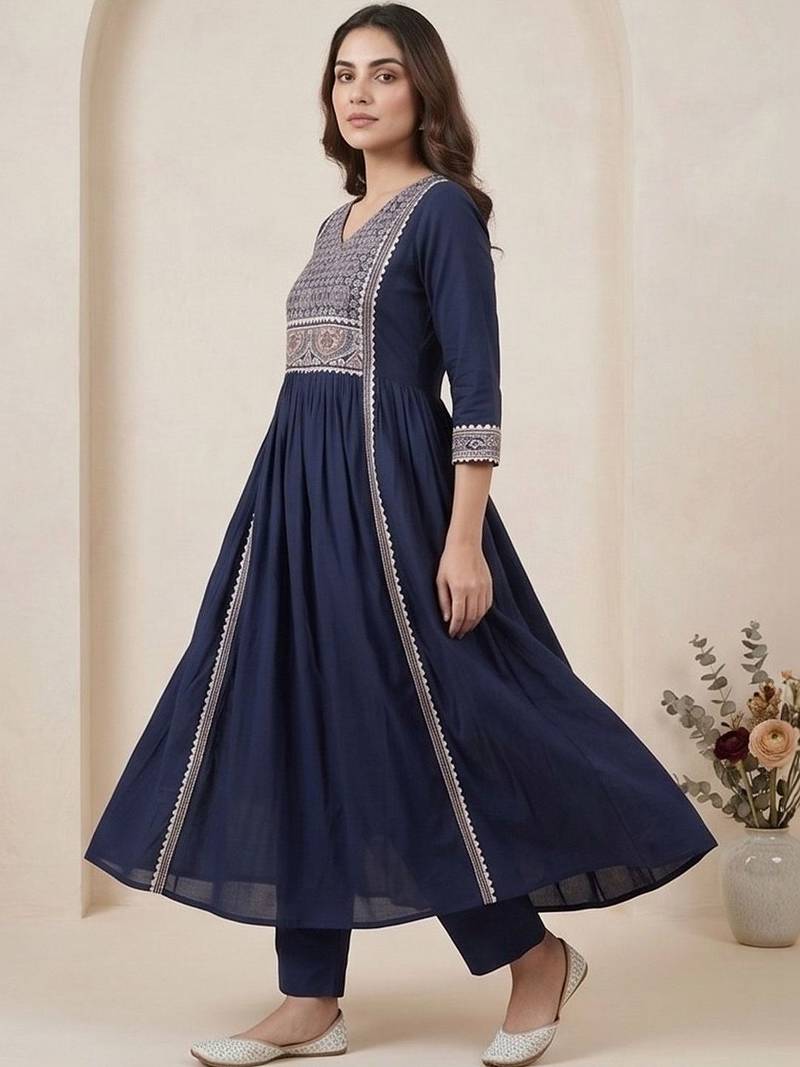 Women Ethnic Motifs Embroidered Panelled Thread Work Kurta with Trousers