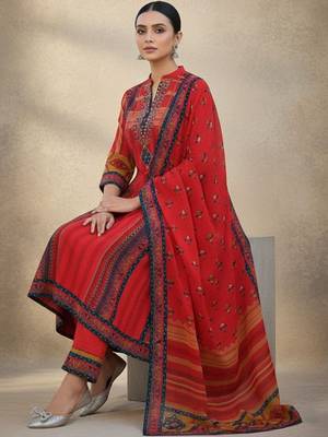 Women Ethnic Motifs Printed Regular Kurta with Trousers & With Dupatta 5