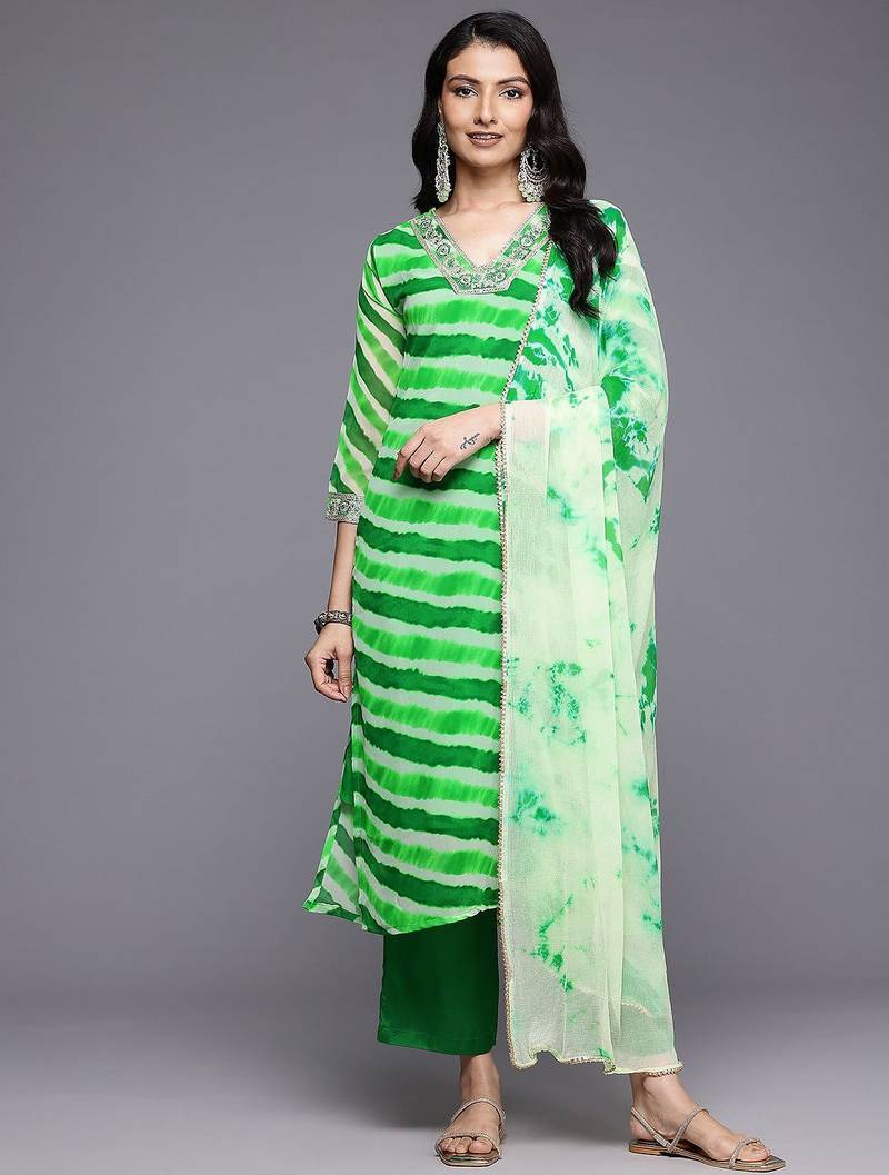 Leheriya Printed Sequinned Kurta With Trousers & Dupatta
