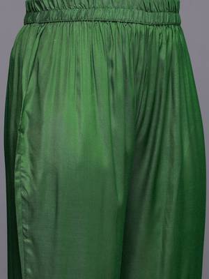 Leheriya Printed Sequinned Kurta With Trousers & Dupatta 3