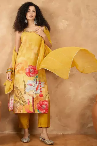 Women Spaghetti Strap Floral Kurta with Trousers and Dupatta