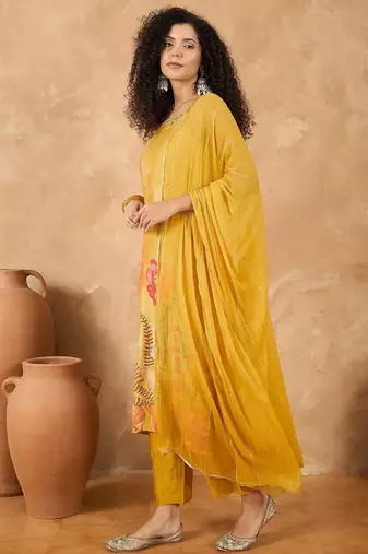 Women Spaghetti Strap Floral Kurta with Trousers and Dupatta