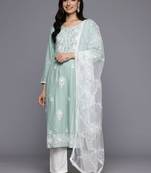 Floral Embroidered Panelled Thread Work Kurta With Trousers & Dupatta