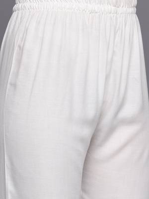 Floral Embroidered Panelled Thread Work Kurta With Trousers & Dupatta 3