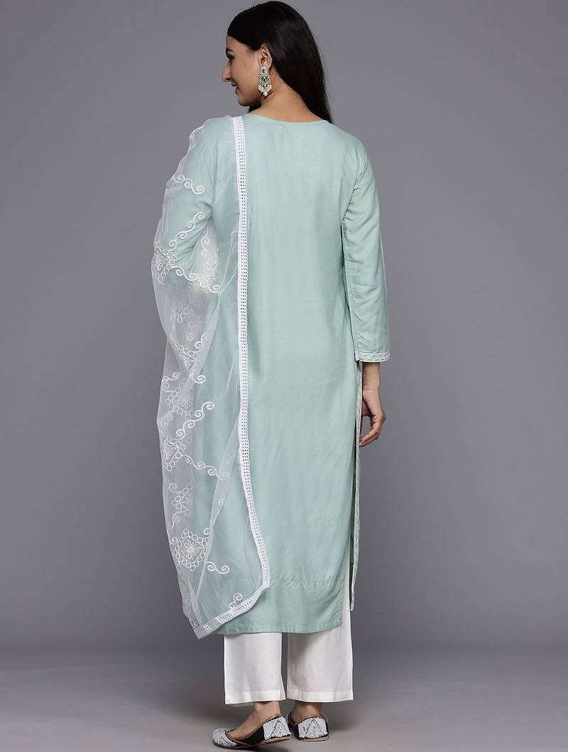 Floral Embroidered Panelled Thread Work Kurta With Trousers & Dupatta
