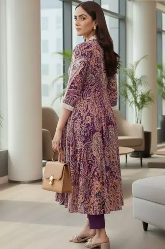 Women Paisley Printed Regular Pure Cotton Kurta with Trousers