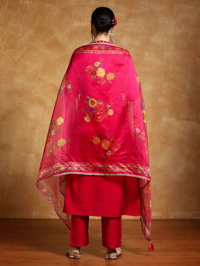Women Floral Embroidered Regular Kurta with Trousers & With Dupatta