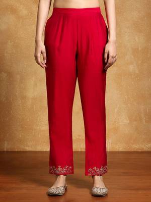 Women Floral Embroidered Regular Kurta with Trousers & With Dupatta 6
