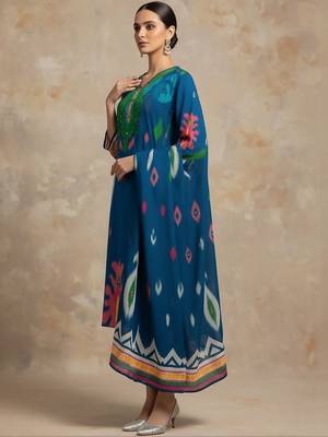 Women Printed Regular Kurta with Trousers & With Dupatta 3