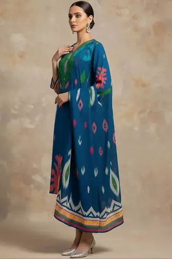Women Printed Regular Kurta with Trousers & With Dupatta