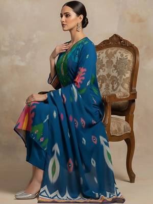 Women Printed Regular Kurta with Trousers & With Dupatta 4
