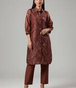 Women Bandhani Printed Regular Chanderi Silk Kurta with Trousers